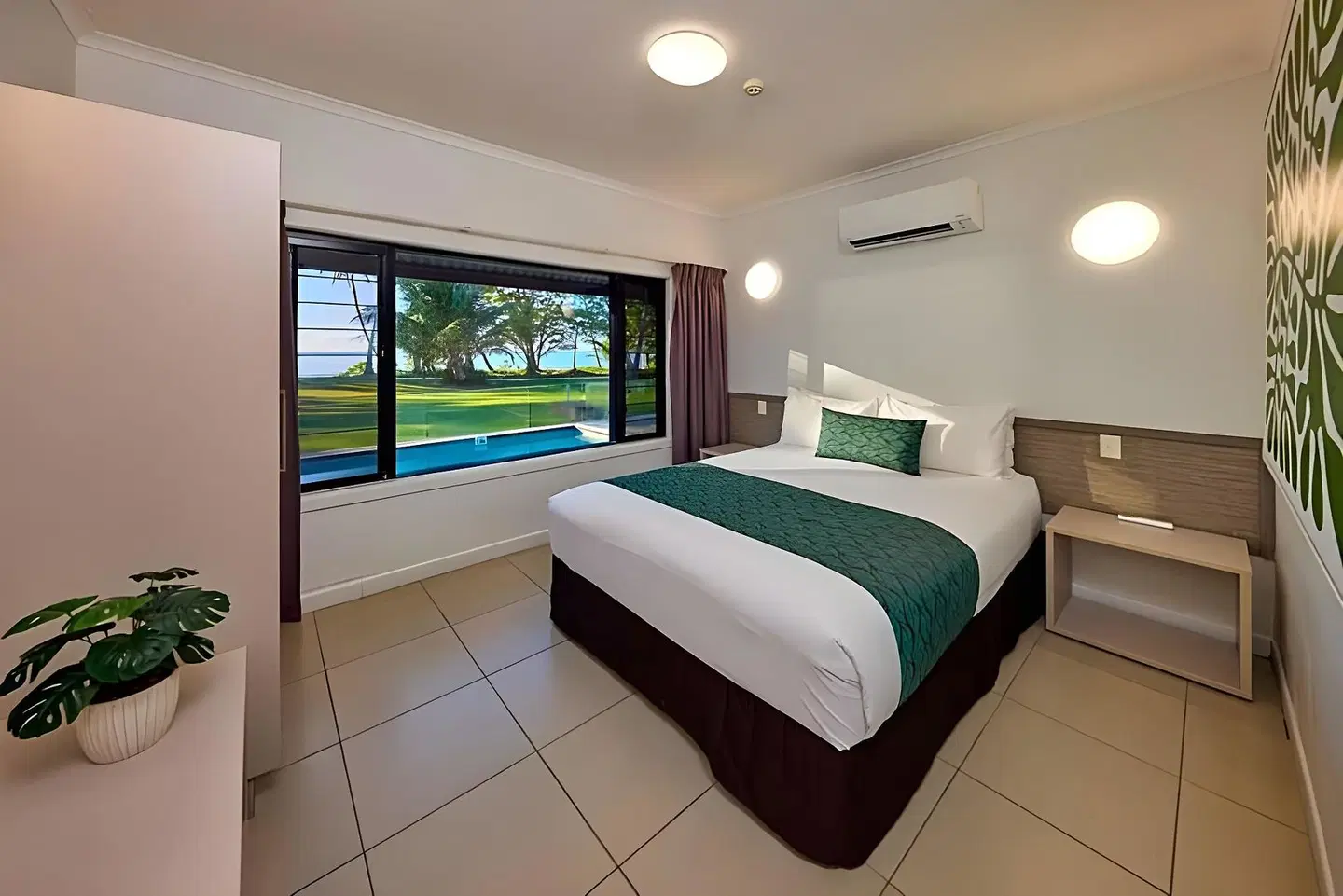 Castaways Resort & Spa On Mission Beach ROOM_EXAMPLE
