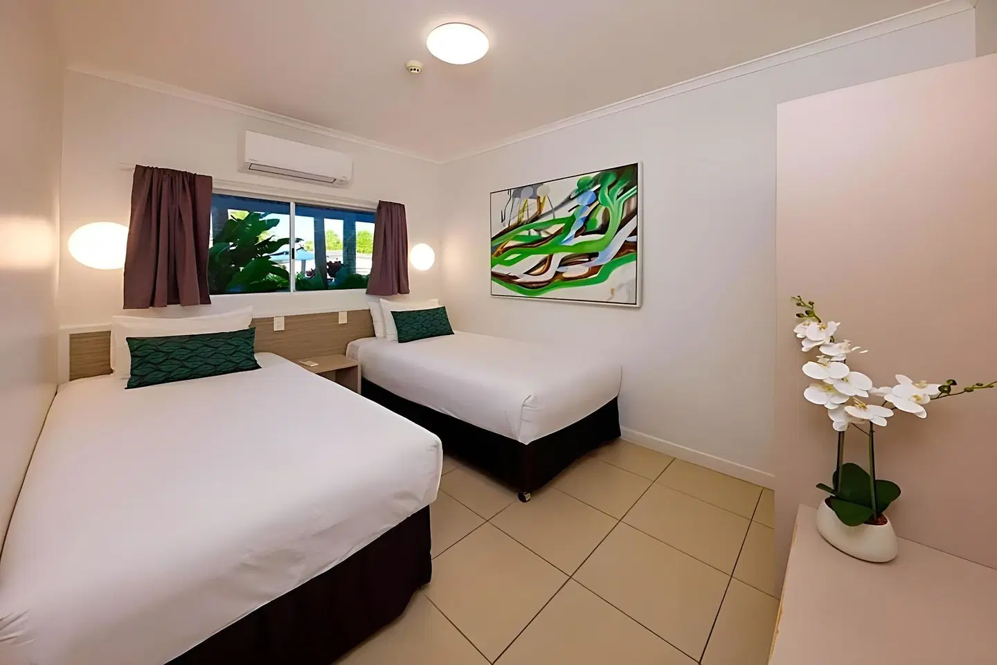 Castaways Resort & Spa On Mission Beach ROOM_EXAMPLE