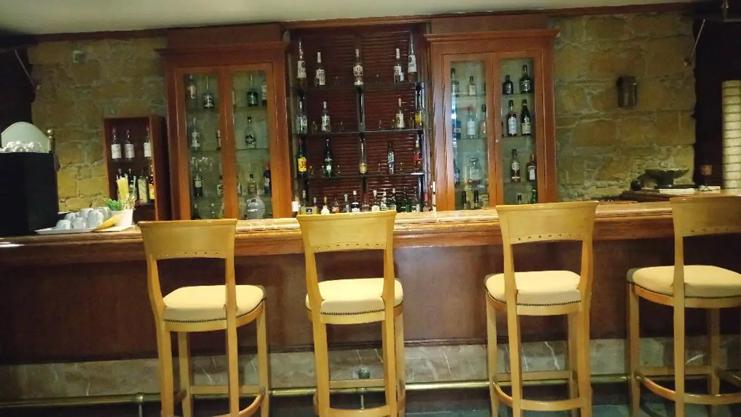 Castelli Hotel Bar