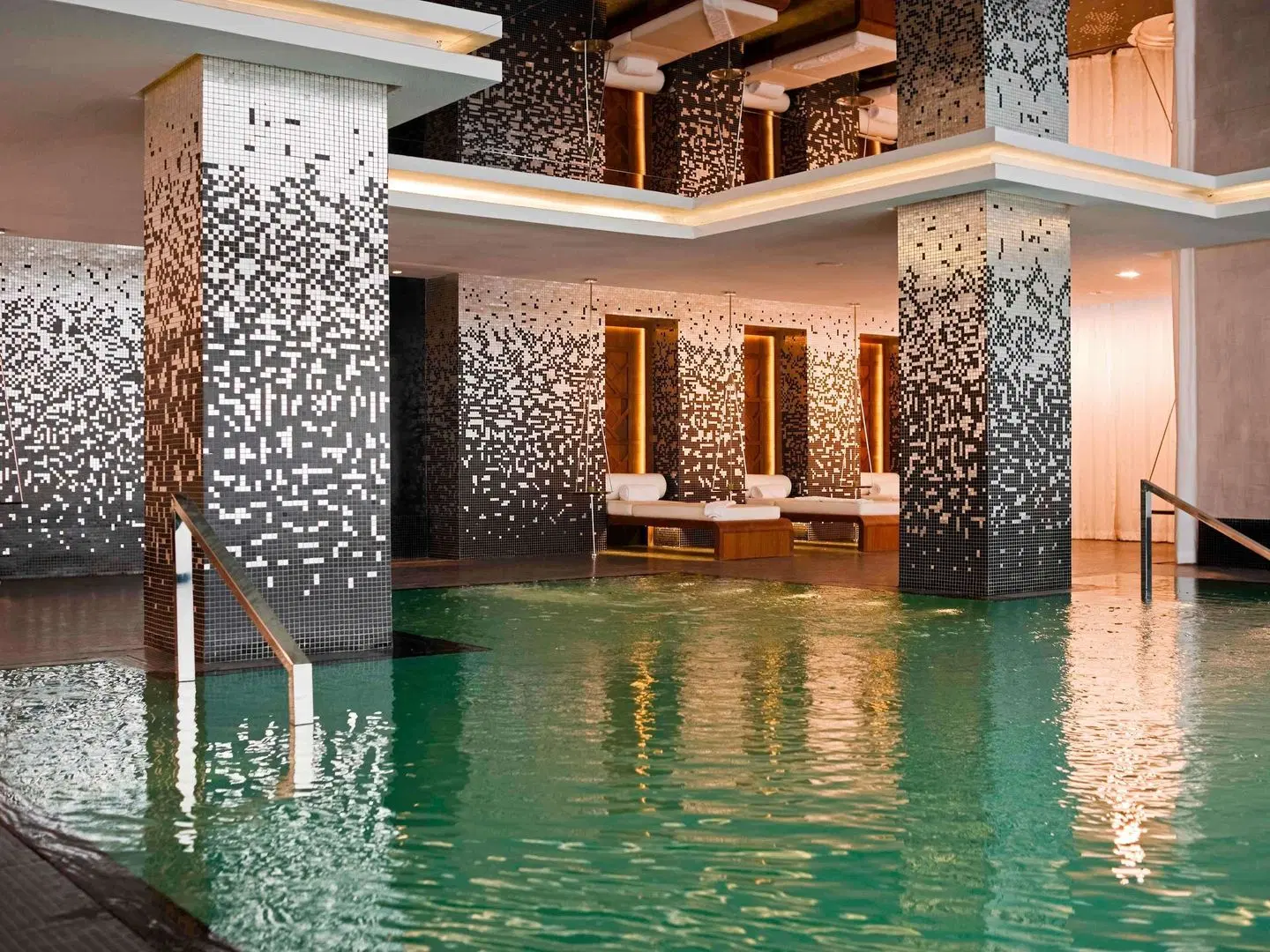 Sofitel Casablanca Tour Blanche Hotel Hallenbad
