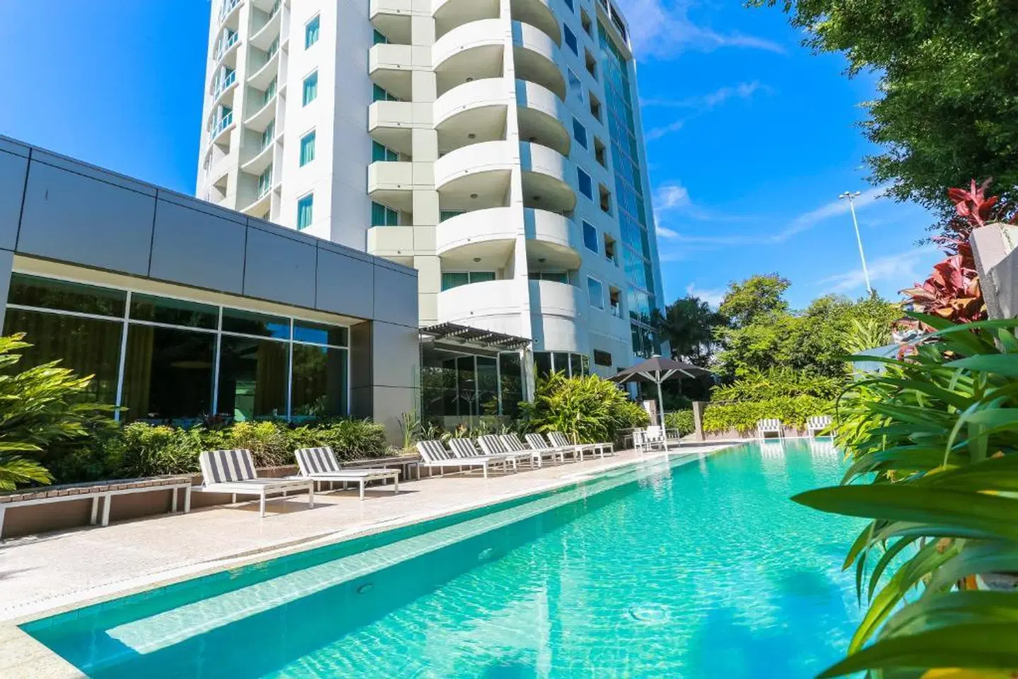 The Point Brisbane OUTDOOR_POOL
