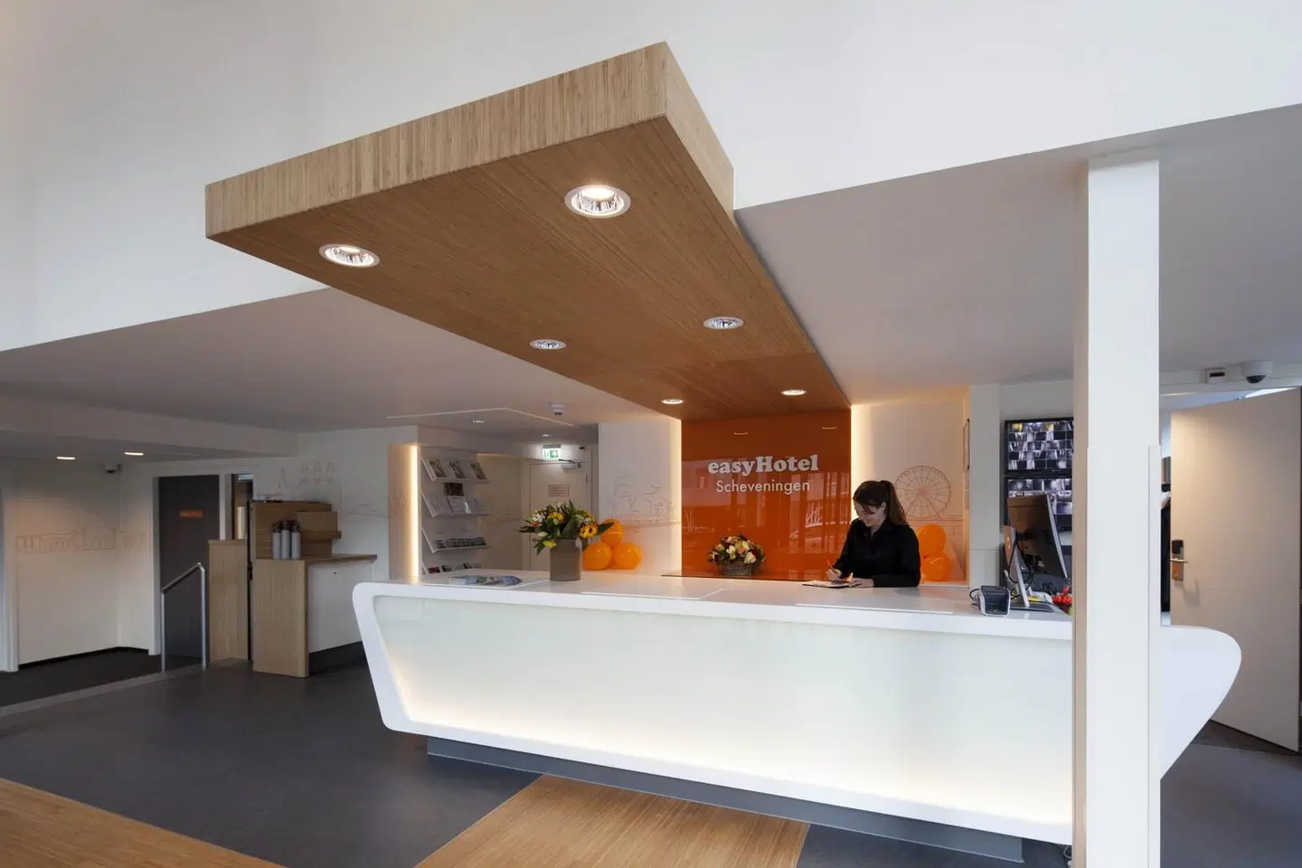 easyHotel The Hague Scheveningen Beach LOUNGE_LOBBY