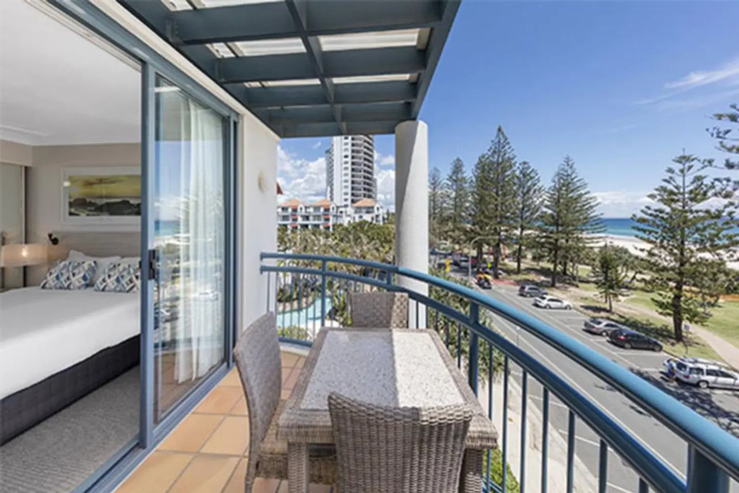 Oaks Gold Coast Calypso Plaza Suites Terrasse