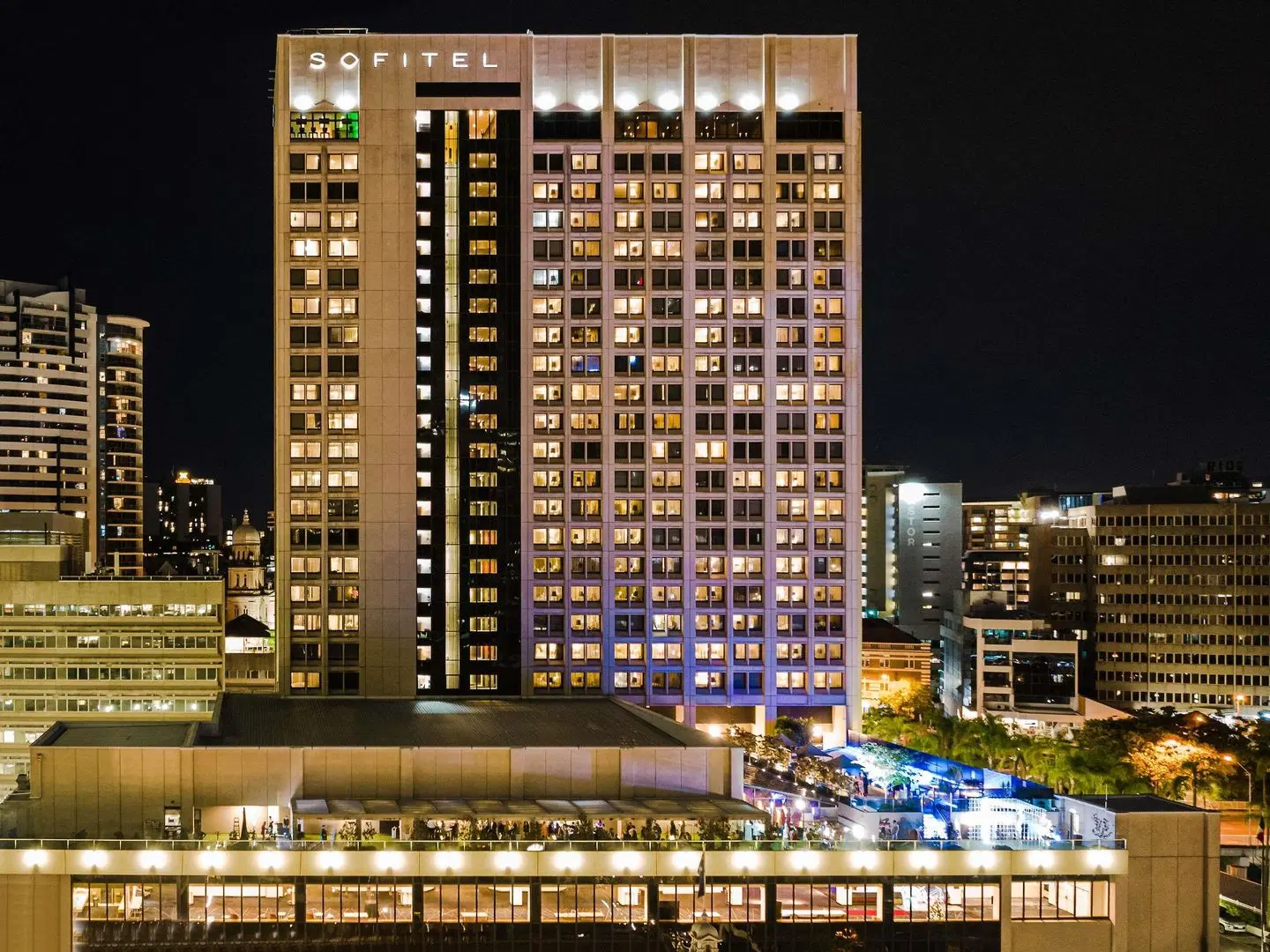 Sofitel Brisbane Central Hotel EXTERIOR