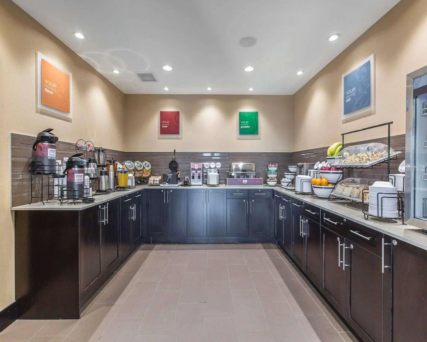 Comfort Inn & Suites Airport North Bar