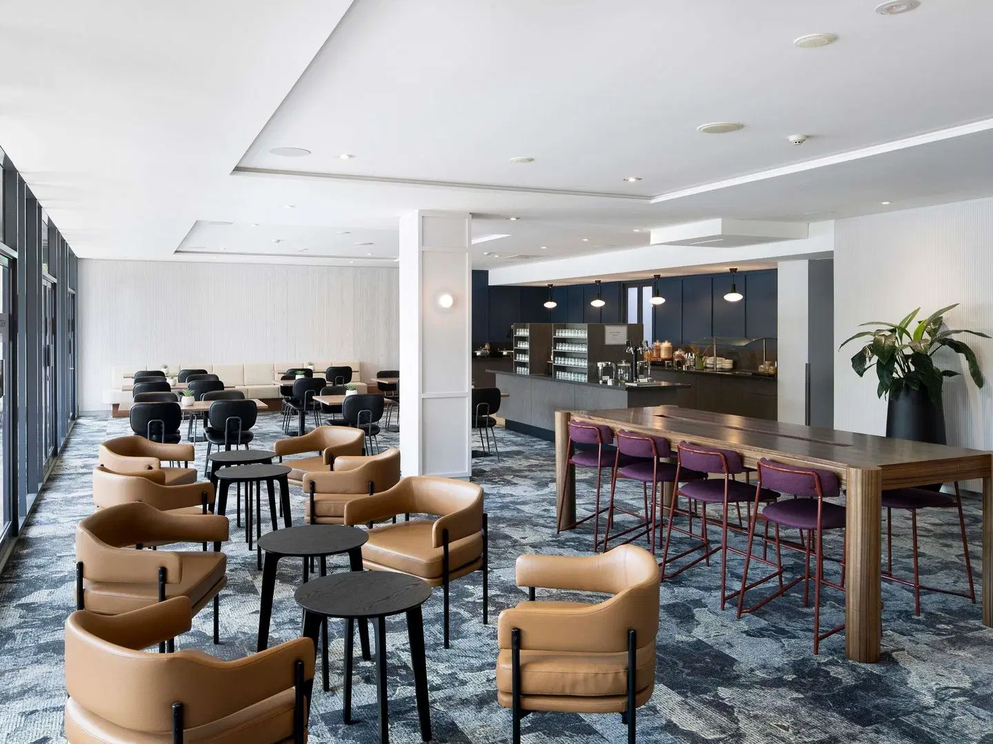 Mercure Brisbane Garden City Bar
