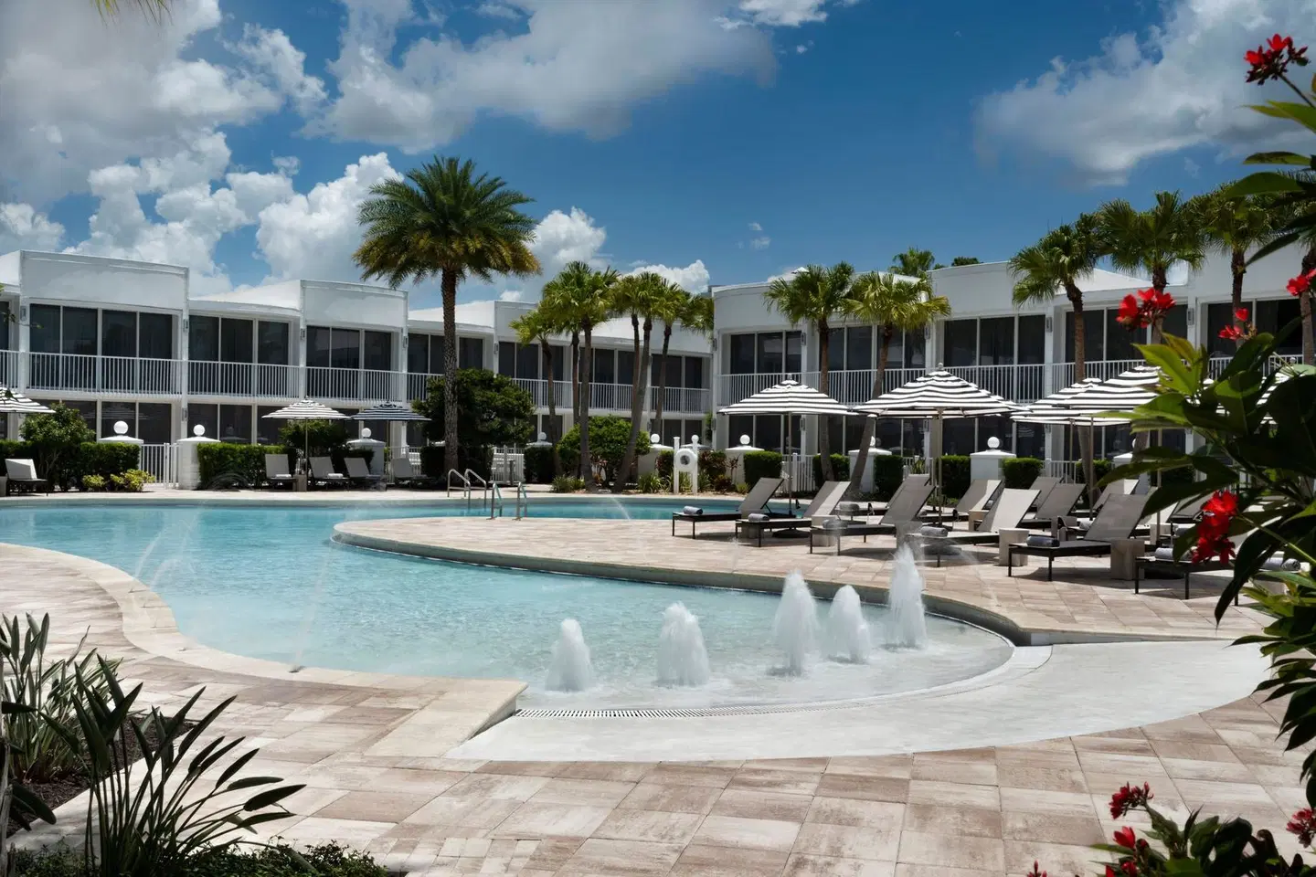 Renaissance Orlando Resort and Spa OUTDOOR_POOL