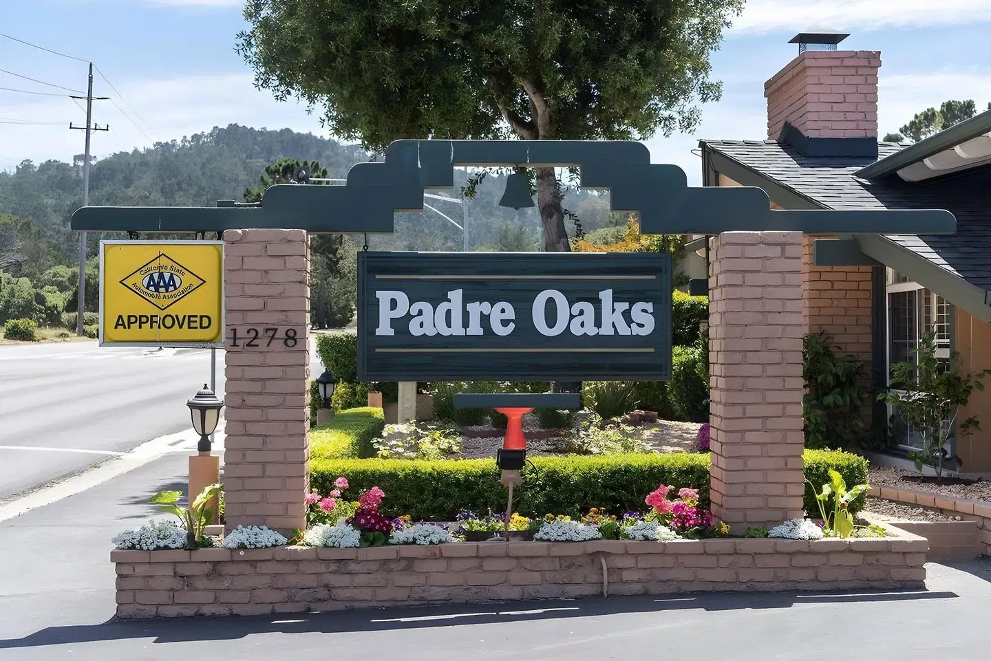 Padre Oaks EXTERIOR