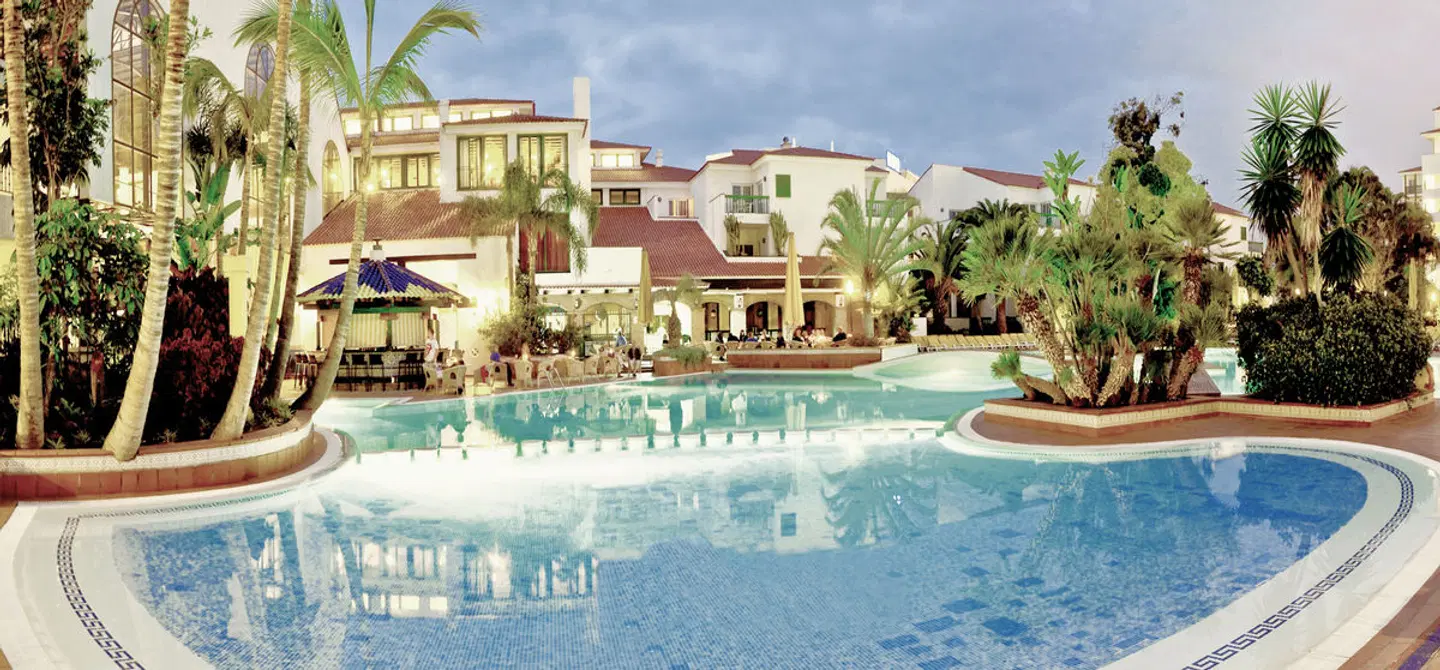 Park Club Europe OUTDOOR_POOL