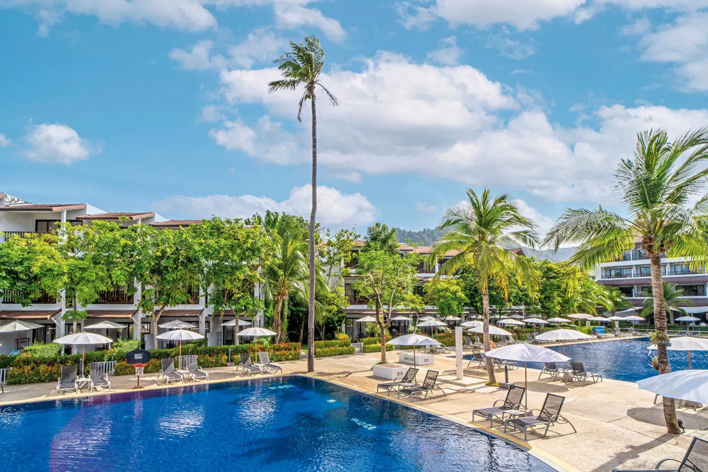 Sunwing Kamala Beach OUTDOOR_POOL