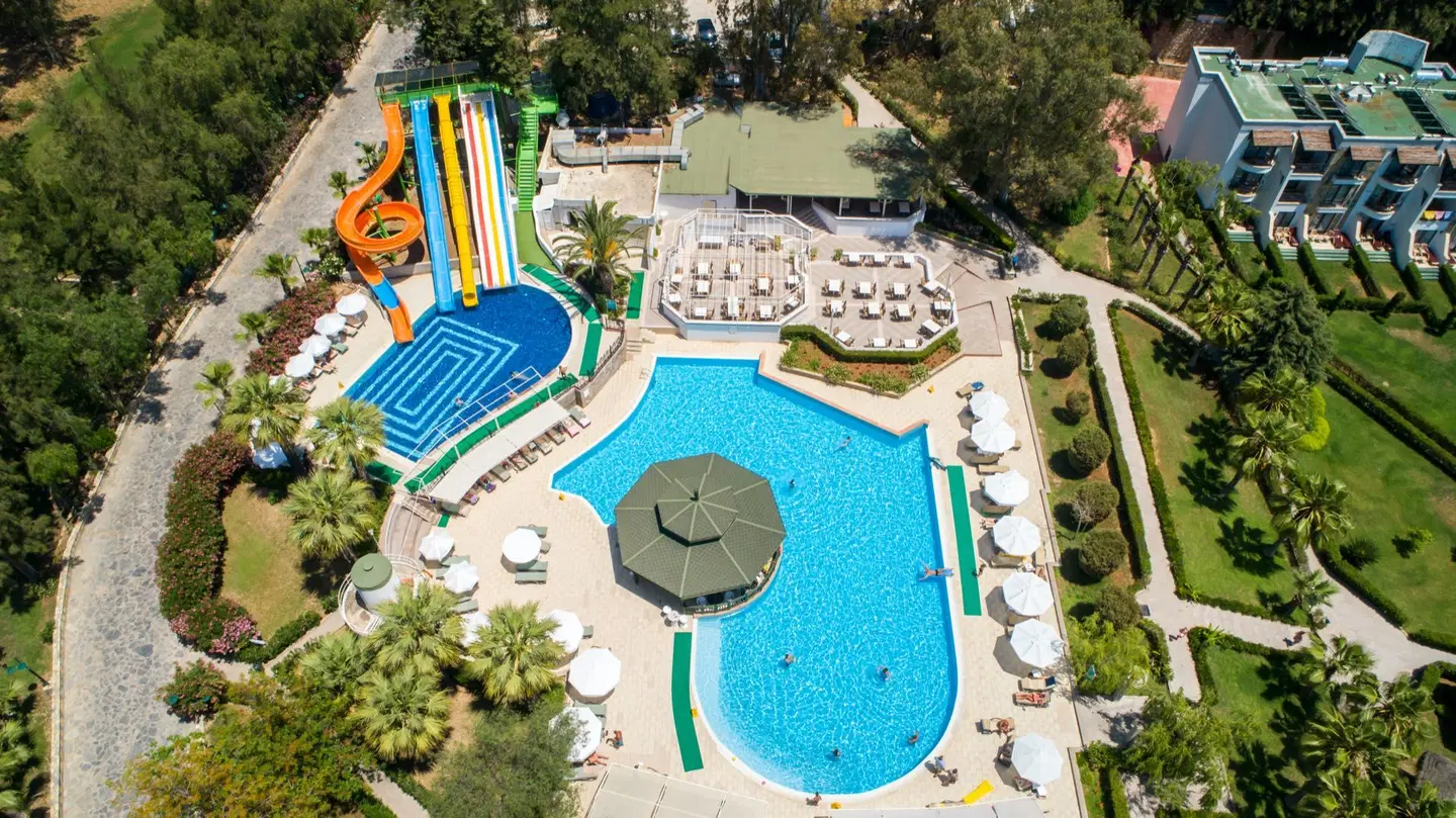 Crystal Green Bay Resort & Spa MODEL_IMPRESSION