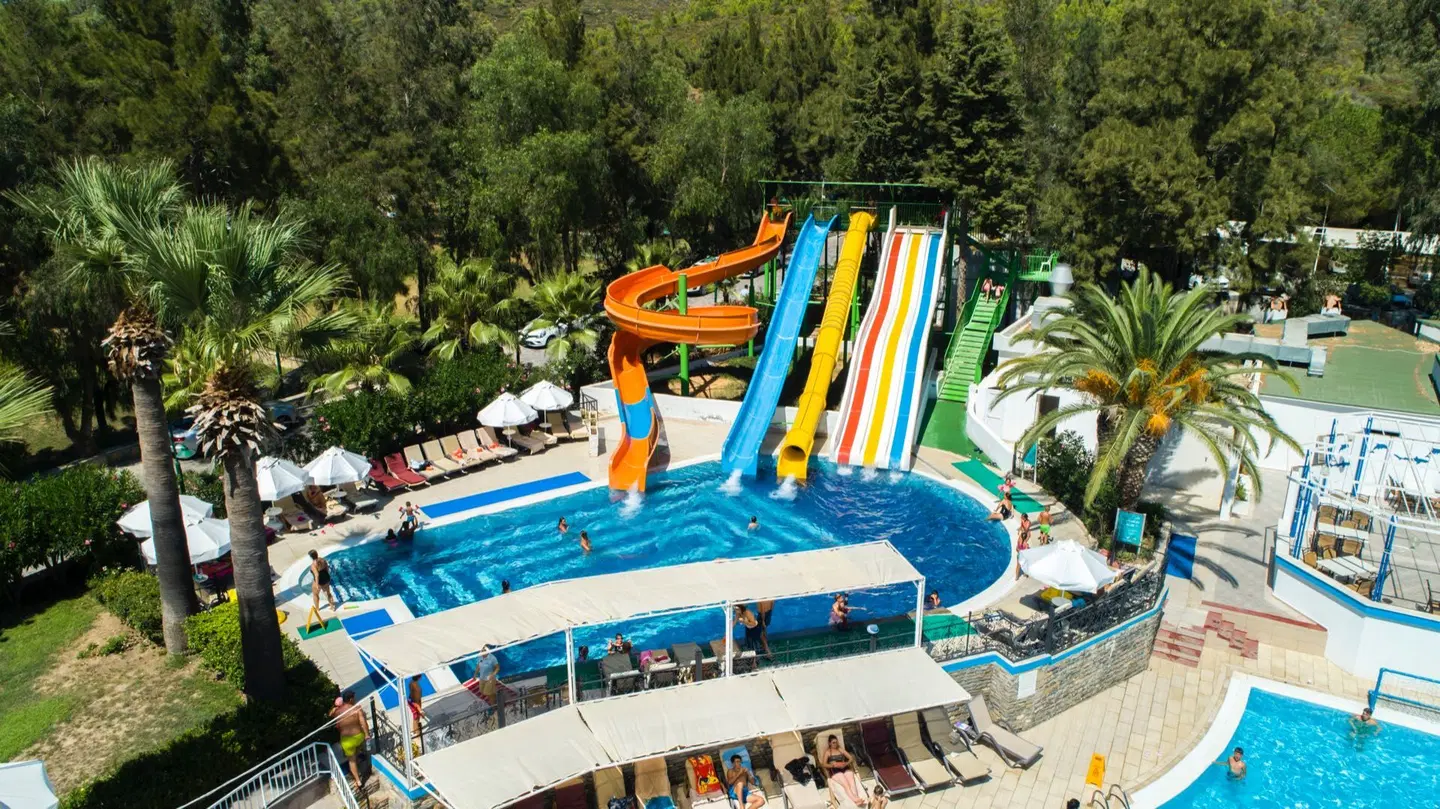 Crystal Green Bay Resort & Spa SPORTS_AND_LEISURE