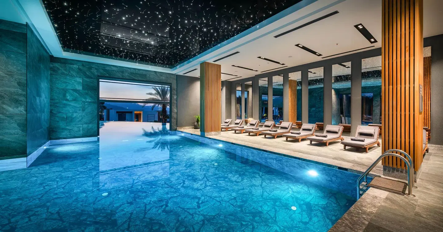 The Norm Collection Hallenbad