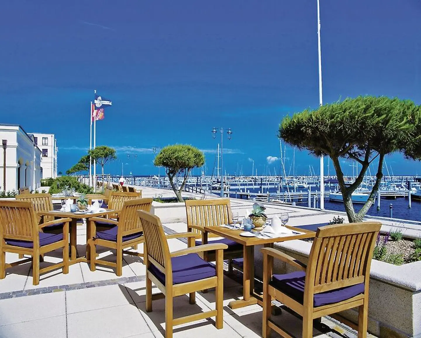 Yachthafenresidenz Hohe Düne Terrasse