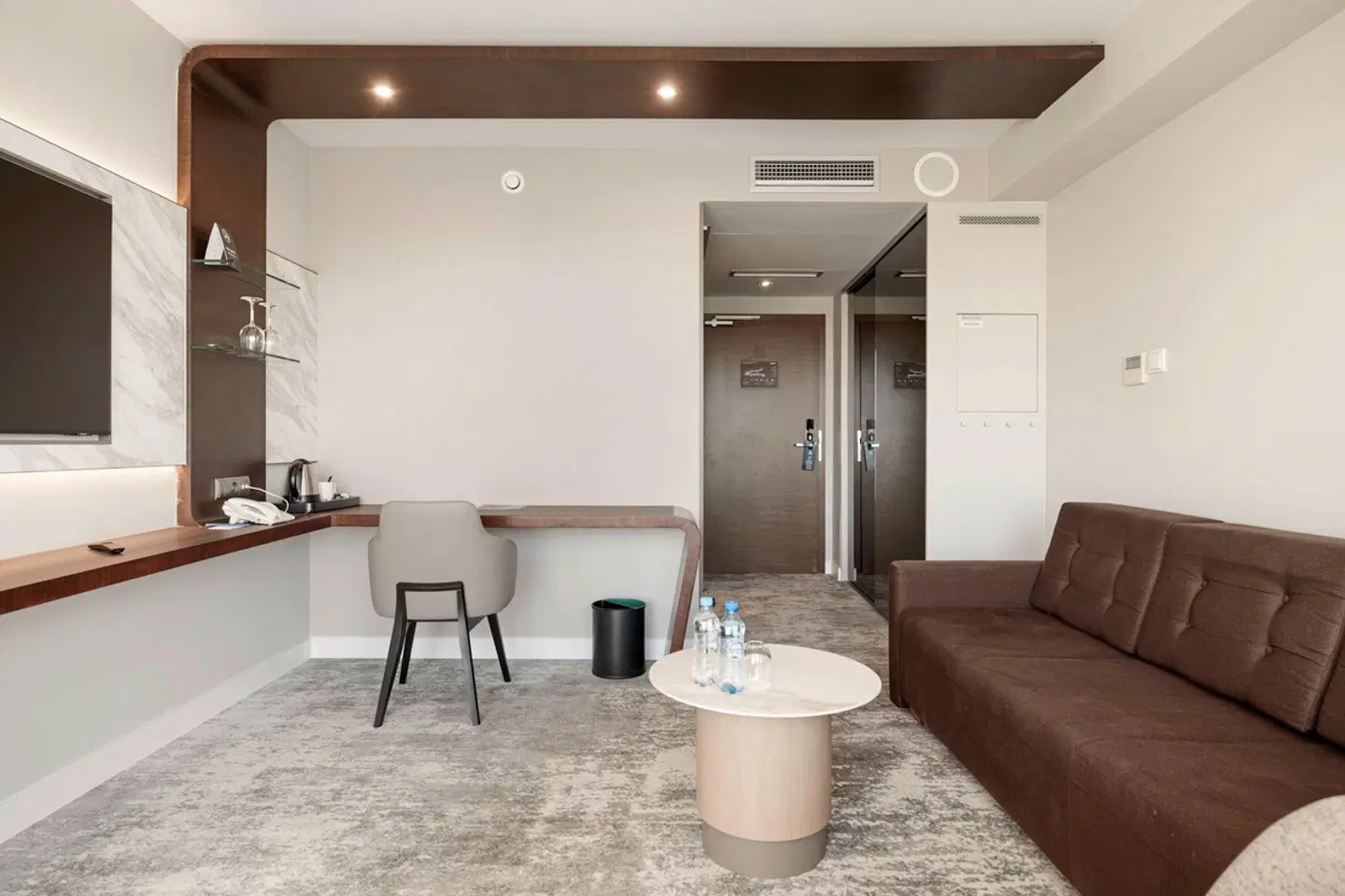 Marine Hotel by Zdrojowa Badezimmer