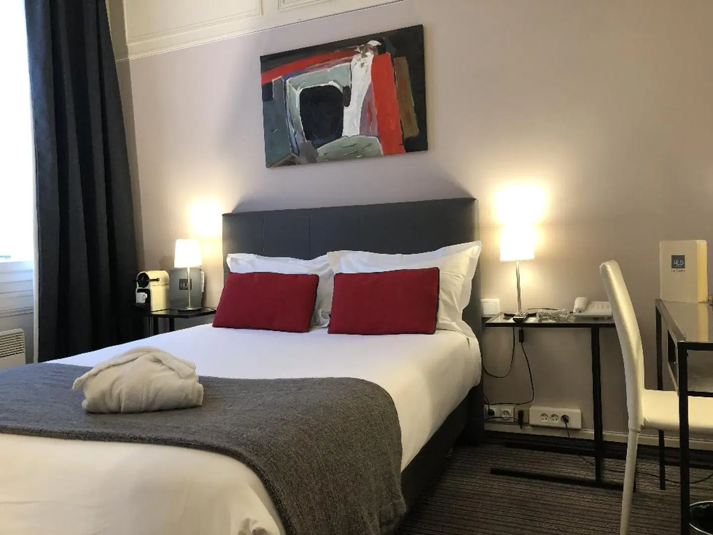 Le Dauphin ROOM_EXAMPLE