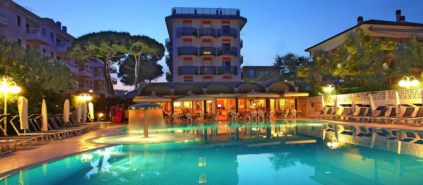 Hotel Cambridge EXTERIOR