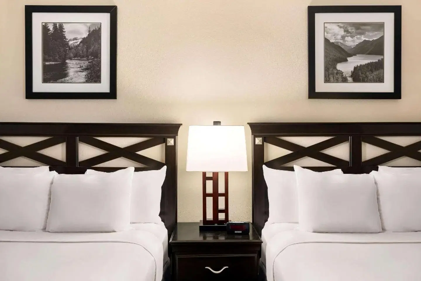 Days Inn by Wyndham Cortez ROOM_EXAMPLE