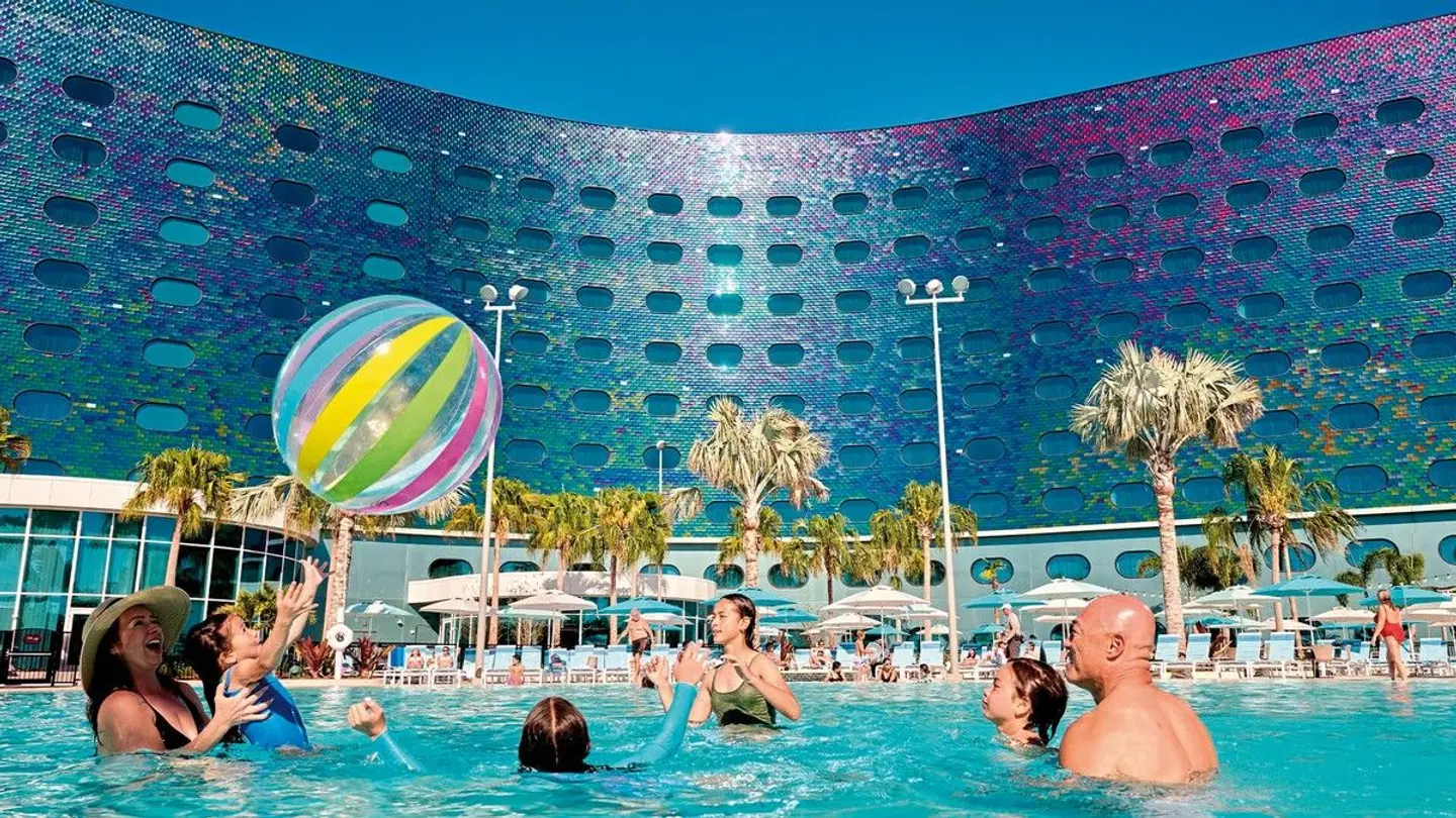 Universal Terra Luna Resort Hallenbad