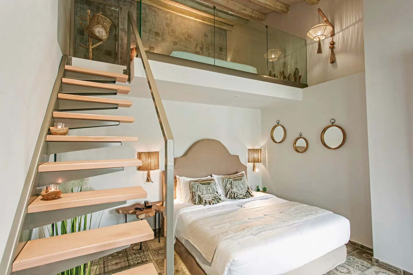 Blue Carpet Luxury Suites ROOM_EXAMPLE