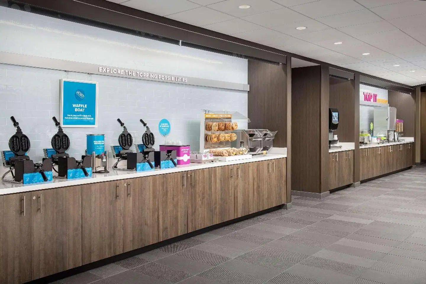 Tru By Hilton Orlando Convention Center Area Bar