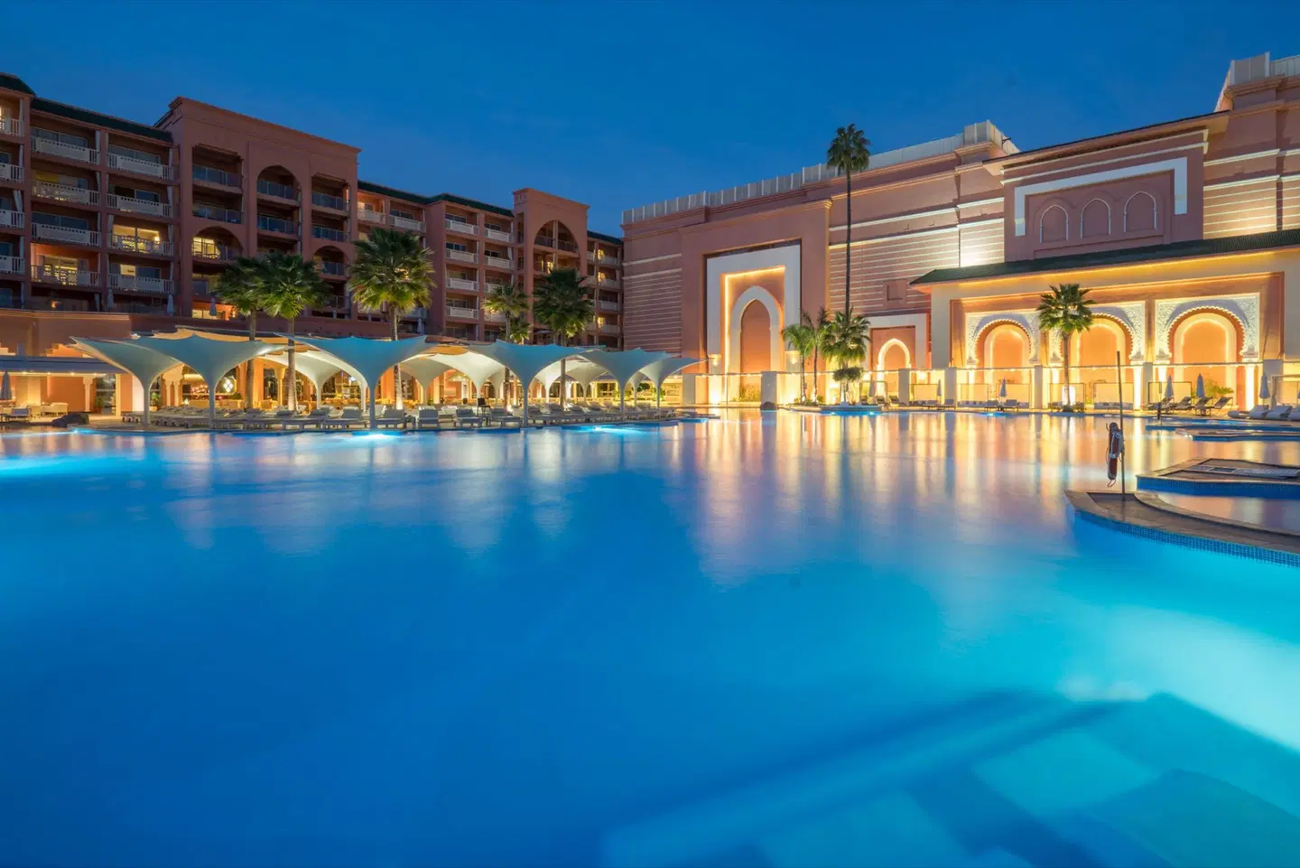 Savoy Le Grand Hotel OUTDOOR_POOL