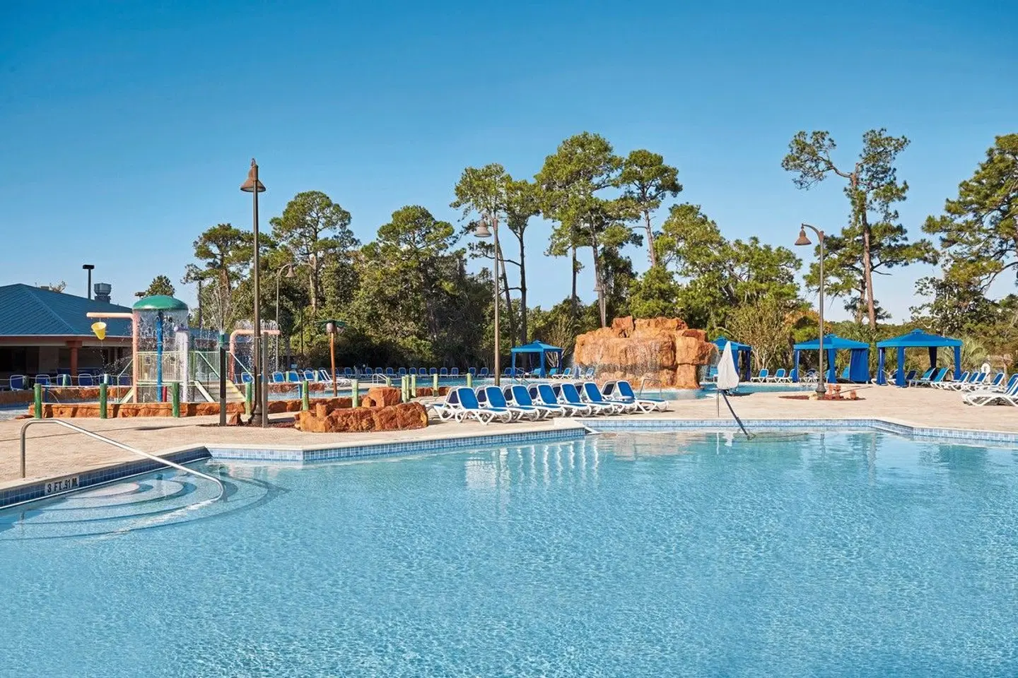 Wyndham Garden Lake Buena Vista Disney Springs Resort Area OUTDOOR_POOL