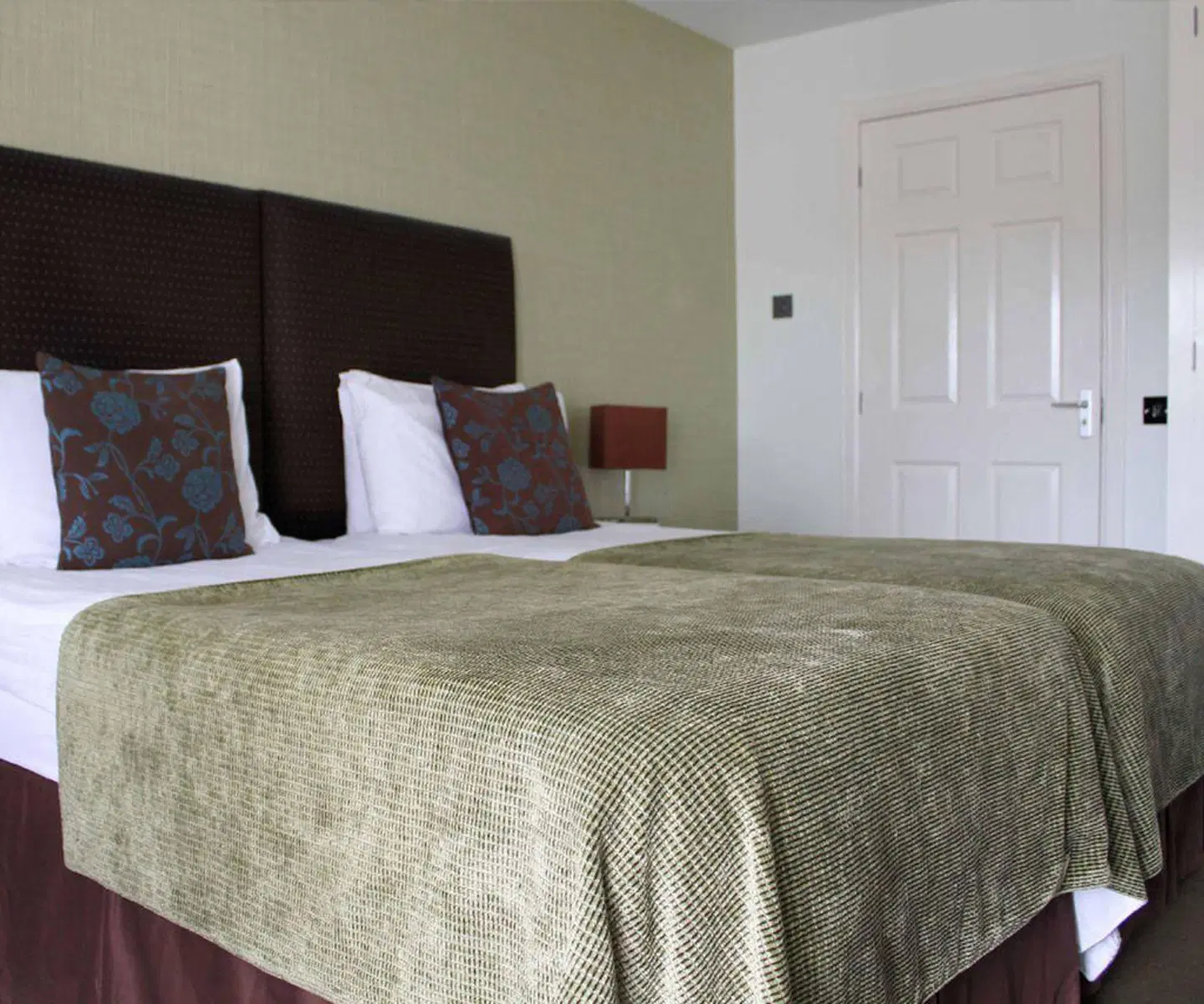 The Lovat ROOM_EXAMPLE