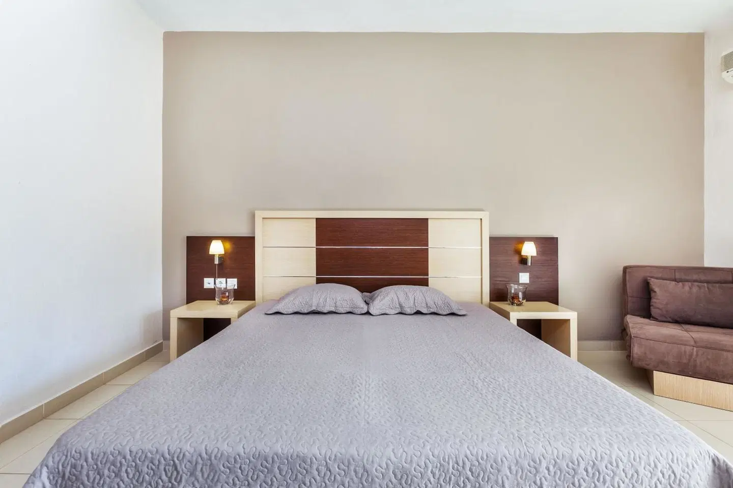 Iris Hotel ROOM_EXAMPLE