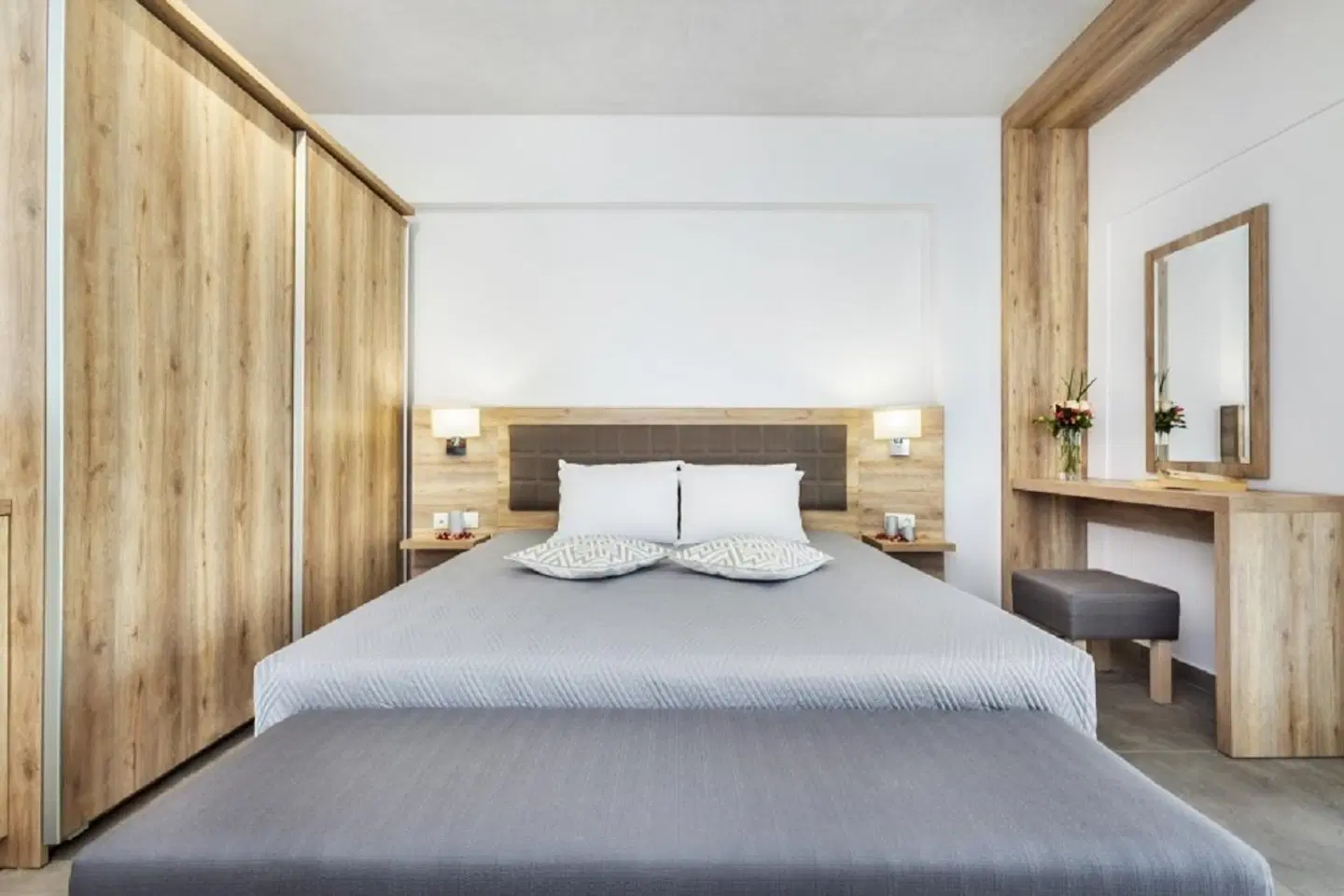 Iris Hotel ROOM_EXAMPLE