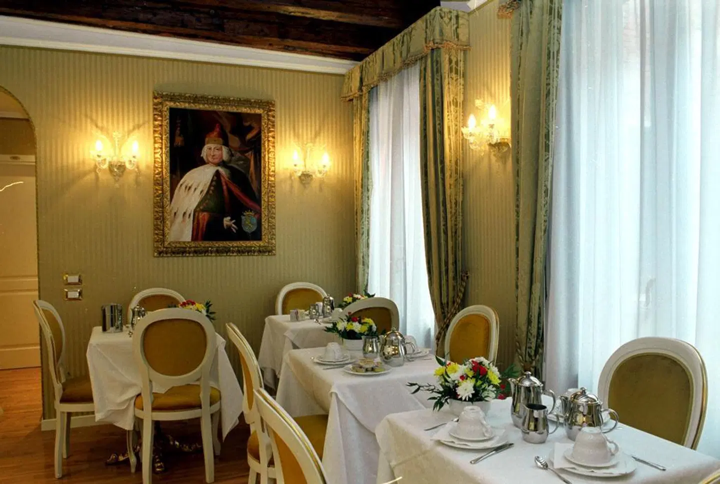 Casa Pisani Canal Restaurant
