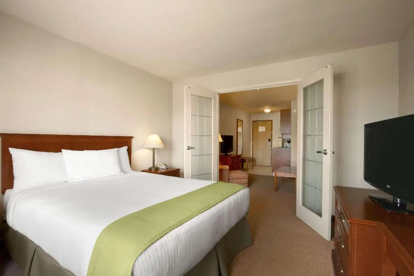 Super 8 by Wyndham Fort St. John BC ROOM_EXAMPLE