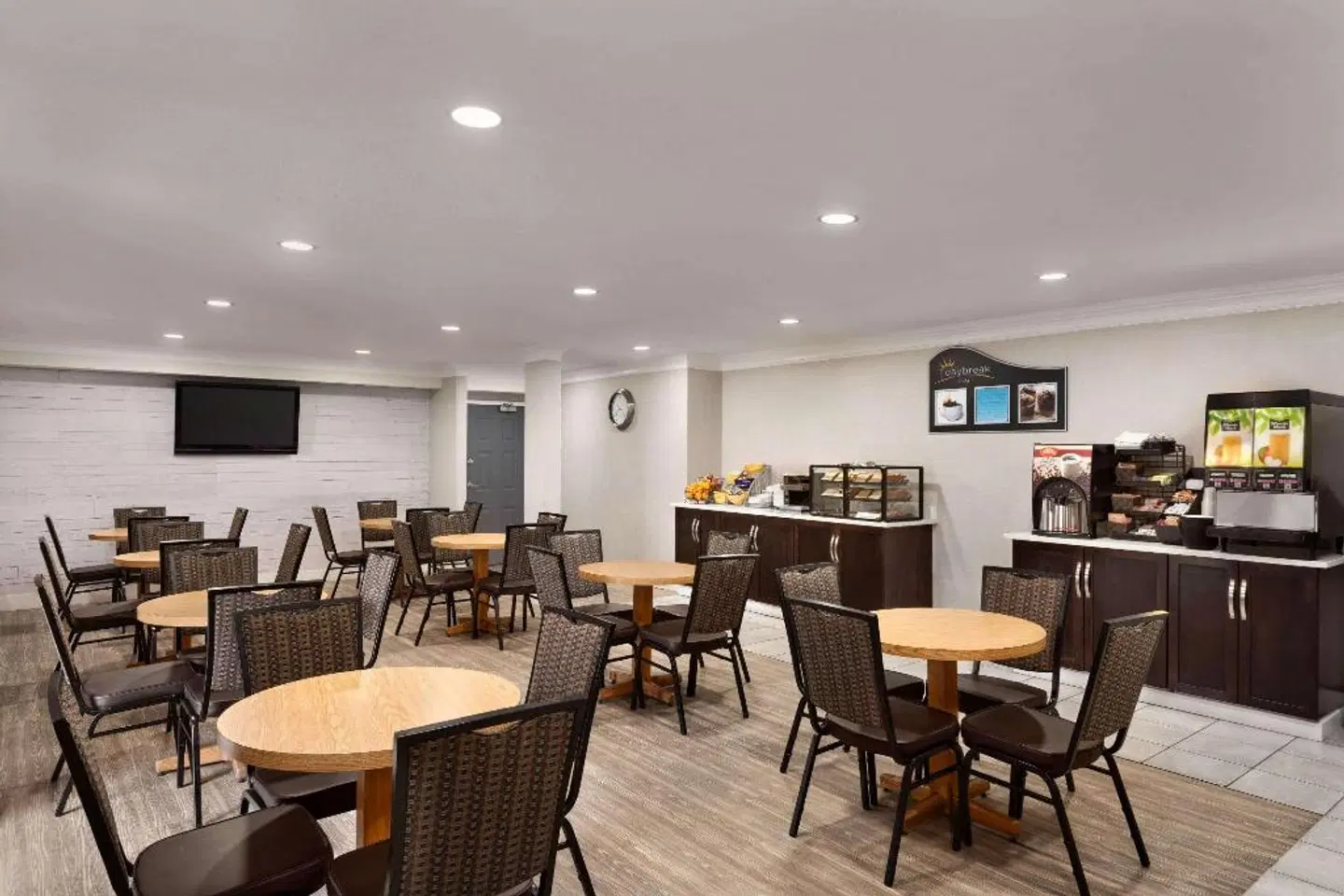 Days Inn by Wyndham Kelowna Restaurant