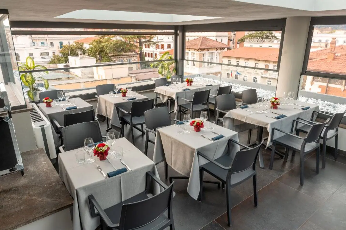 Twentyone Hotel Restaurant