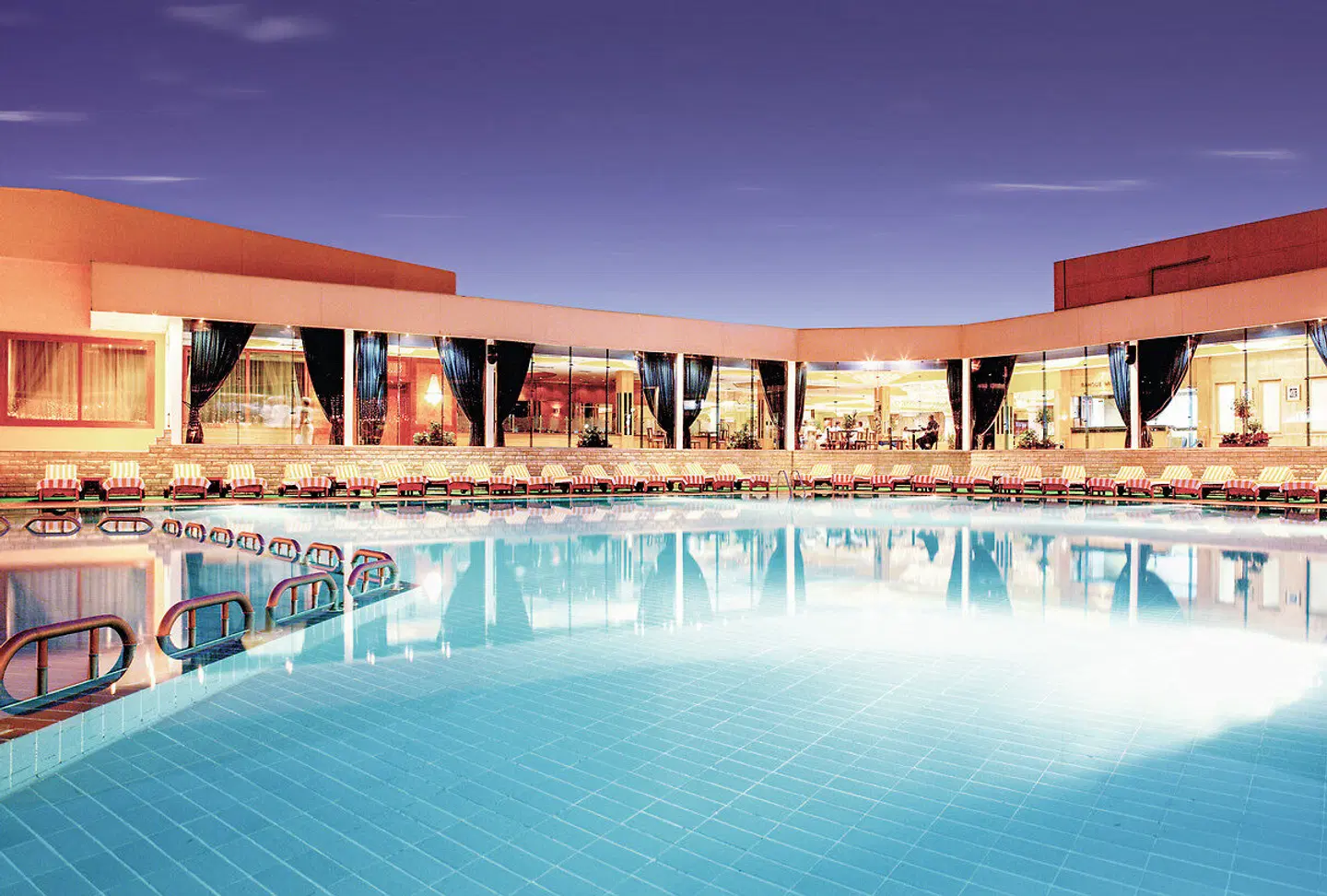 Steigenberger Pyramids Cairo OUTDOOR_POOL