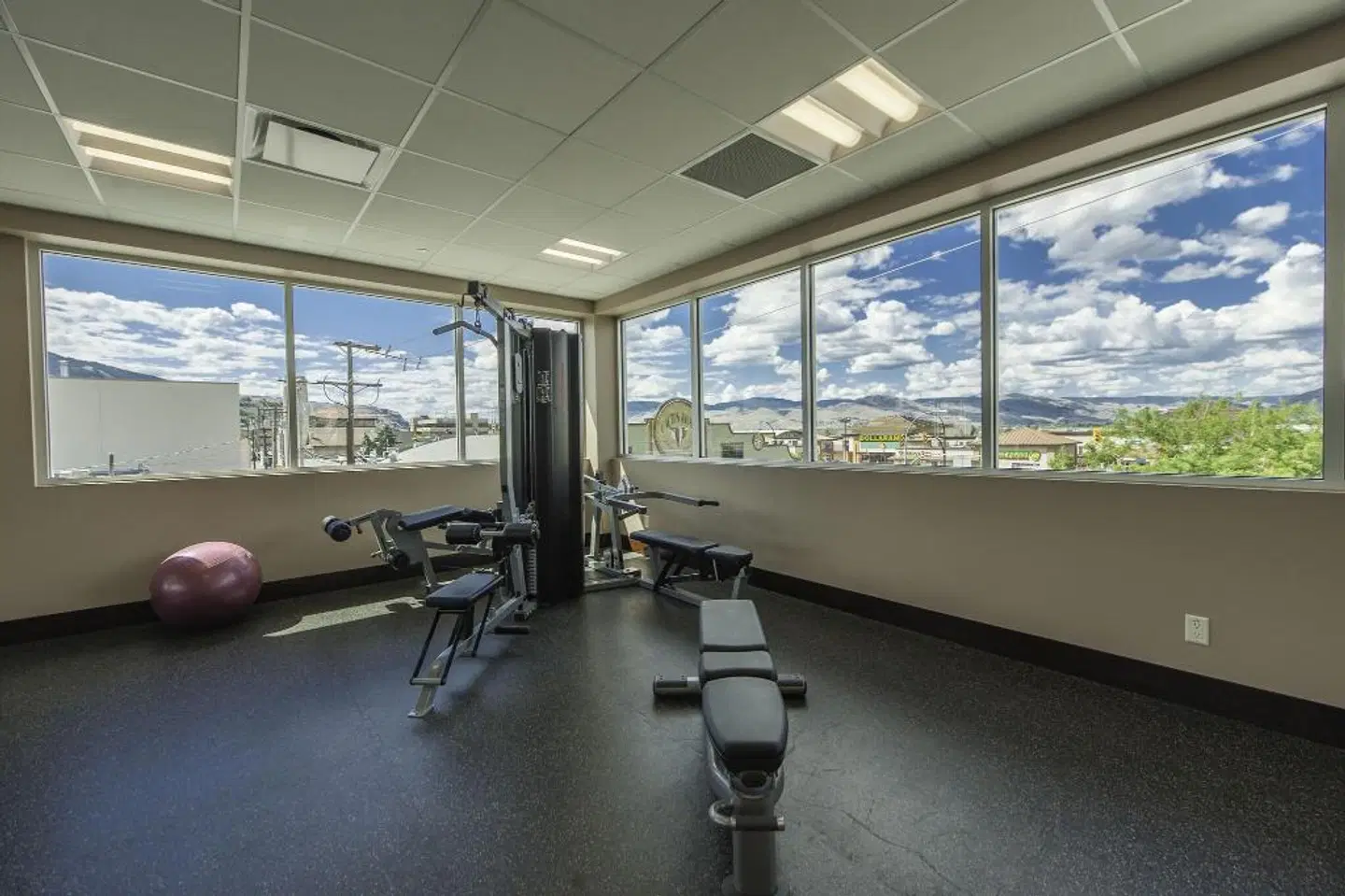Delta Hotels by Marriott Kamloops SPORTS_AND_LEISURE