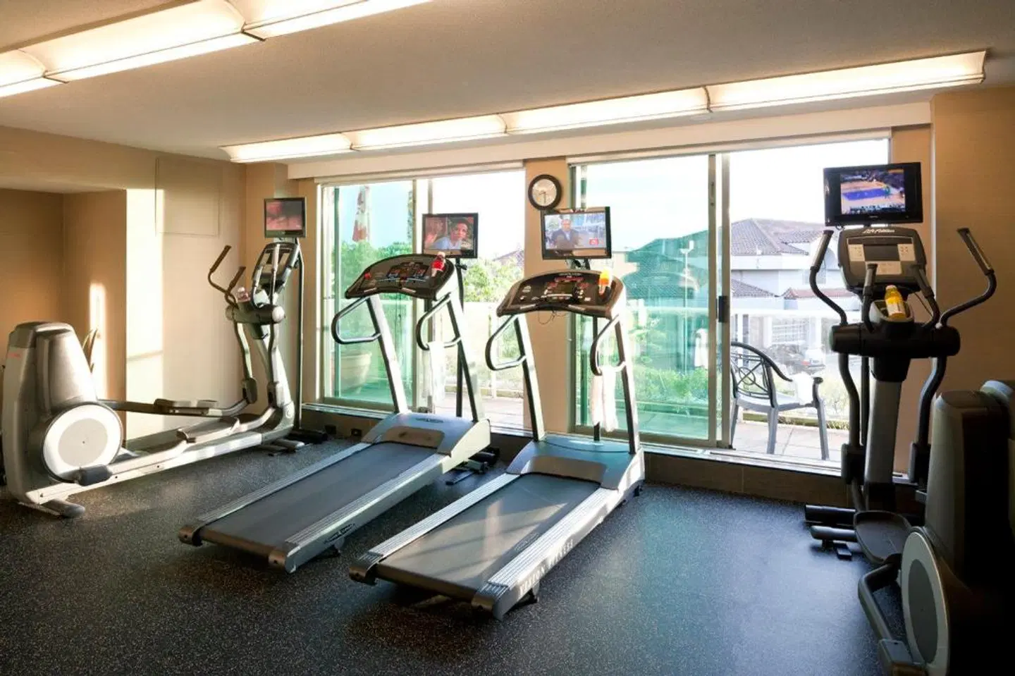 Holiday Inn Vancouver Airport Richmond SPORTS_AND_LEISURE