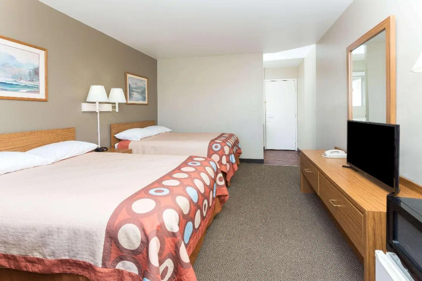 Super 8 by Wyndham Cos/Hwy. 24 E/PAFB Area ROOM_EXAMPLE