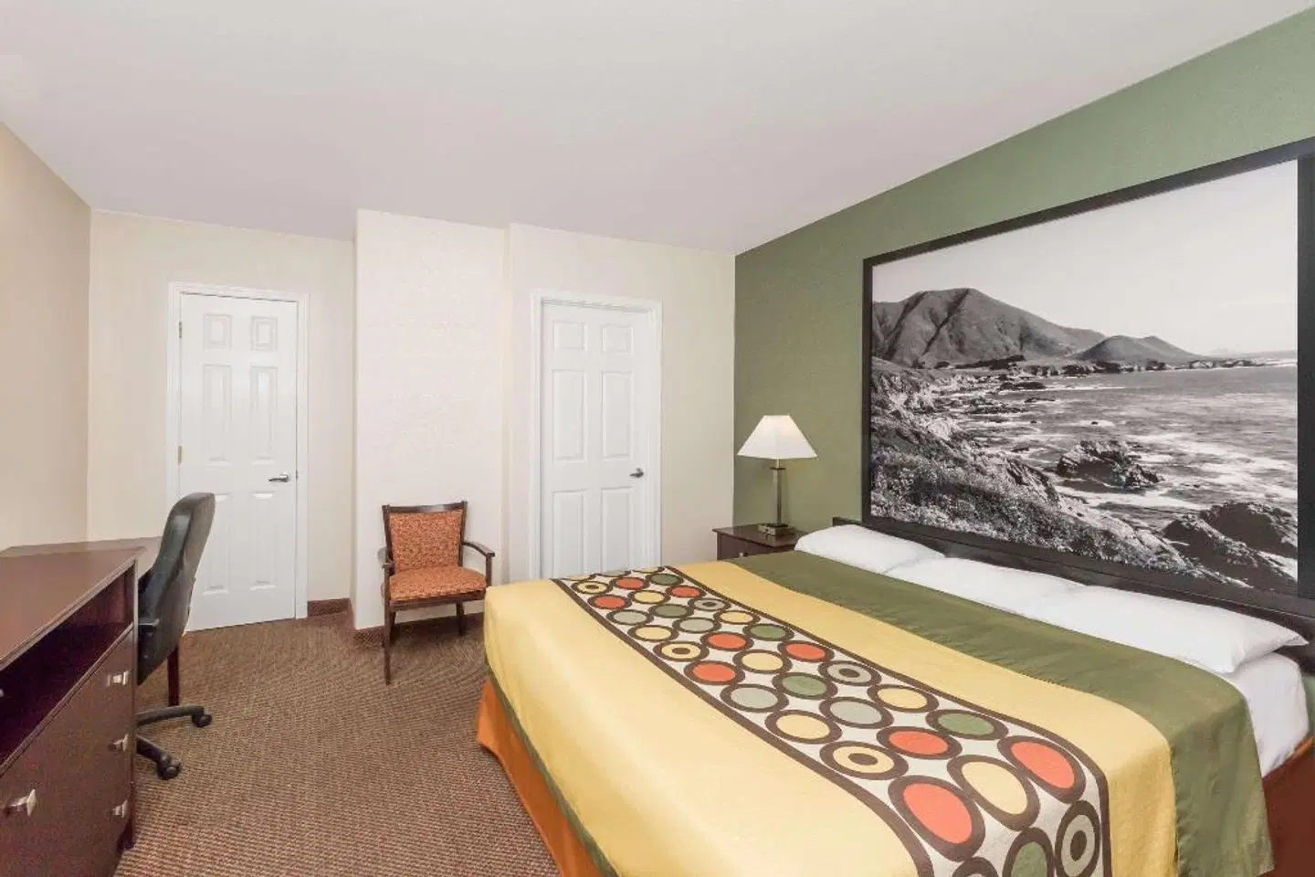 Super 8 by Wyndham Monterey ROOM_EXAMPLE