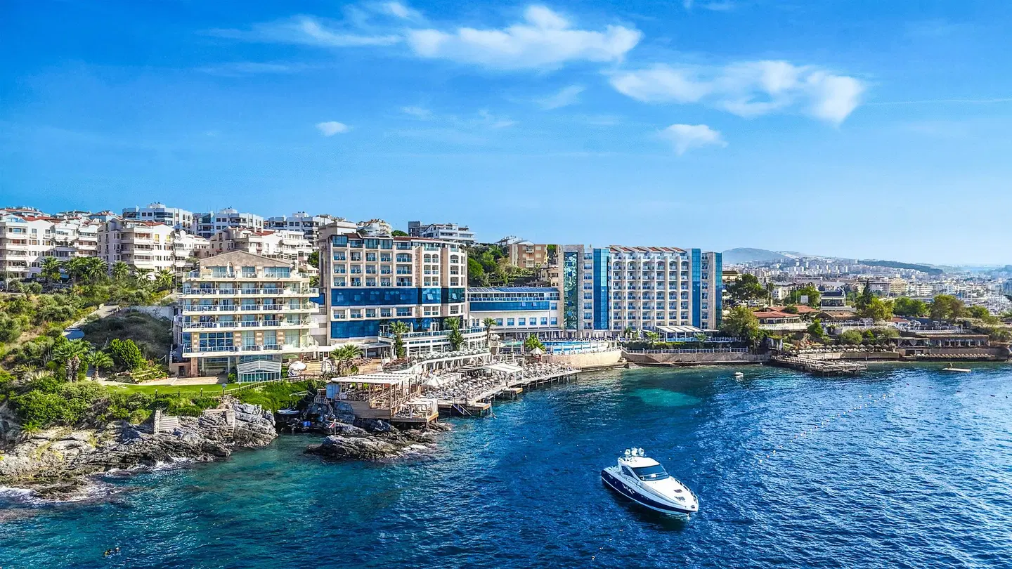 Charisma Deluxe Hotel EXTERIOR