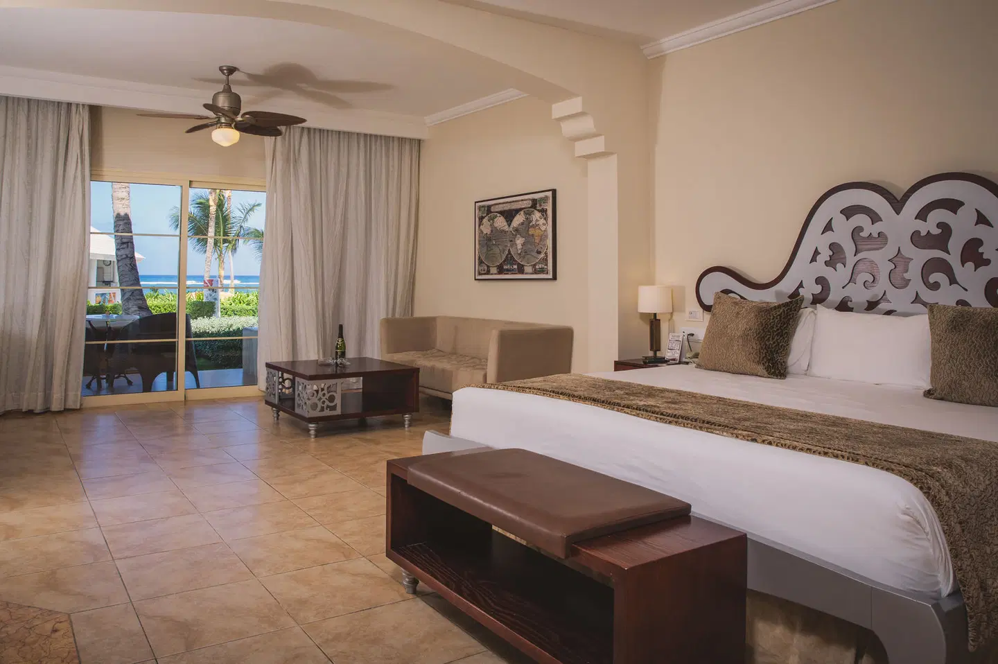 Hotel Majestic Colonial Punta Cana ROOM_EXAMPLE