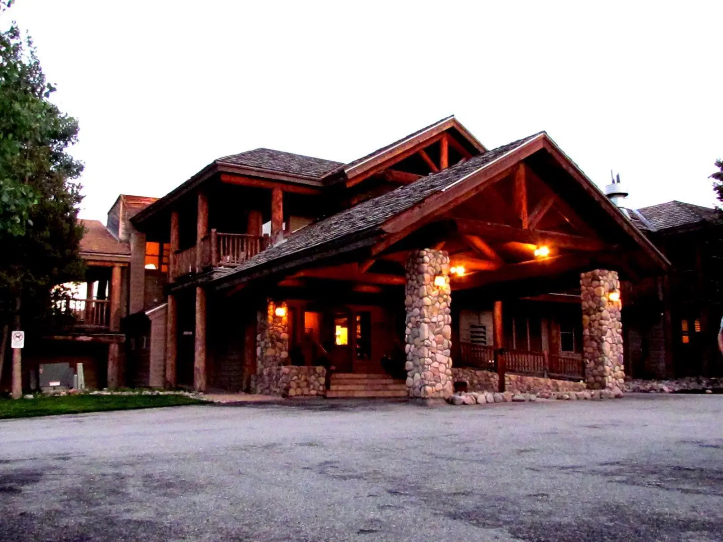 The Lodge at Breckenridge EXTERIOR