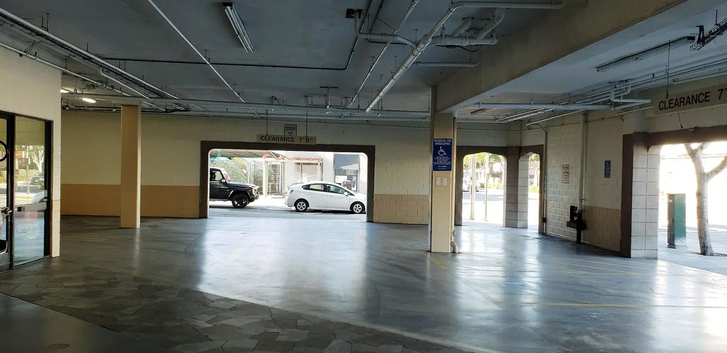 Chelsea Motor Inn Hallenbad