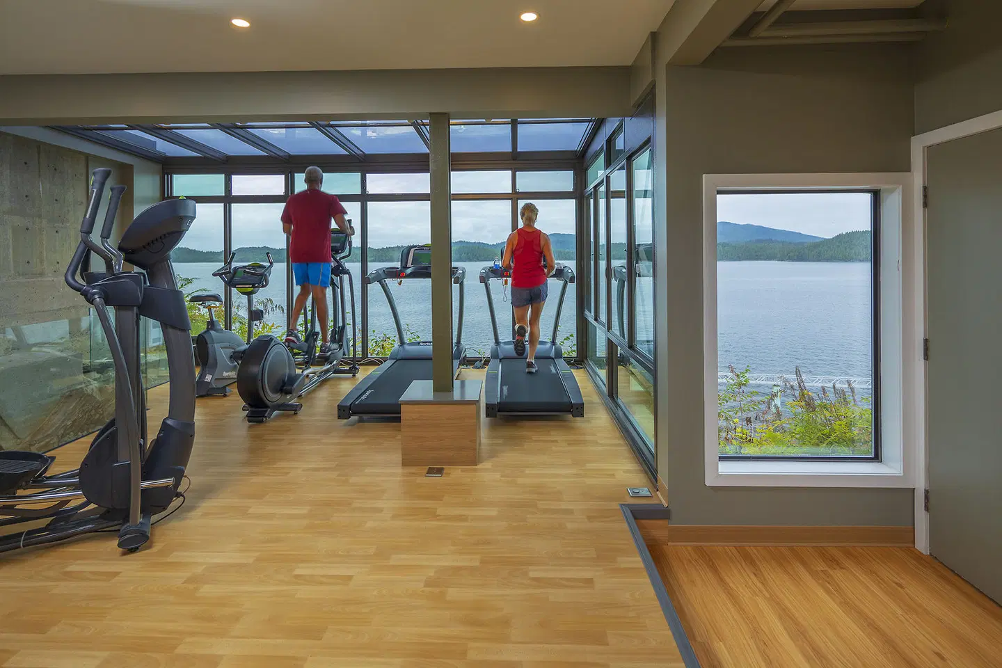 Crest Hotel SPORTS_AND_LEISURE