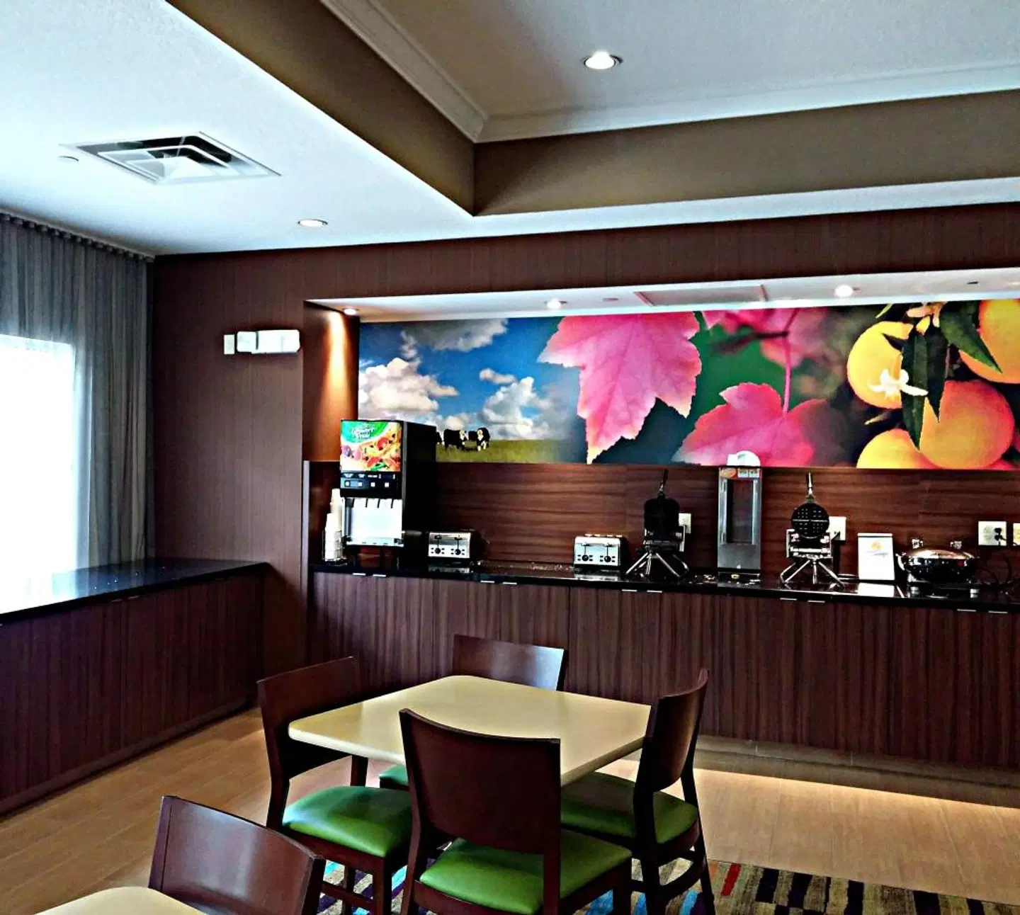 Fairfield Inn by Marriott Orlando Airport Bar