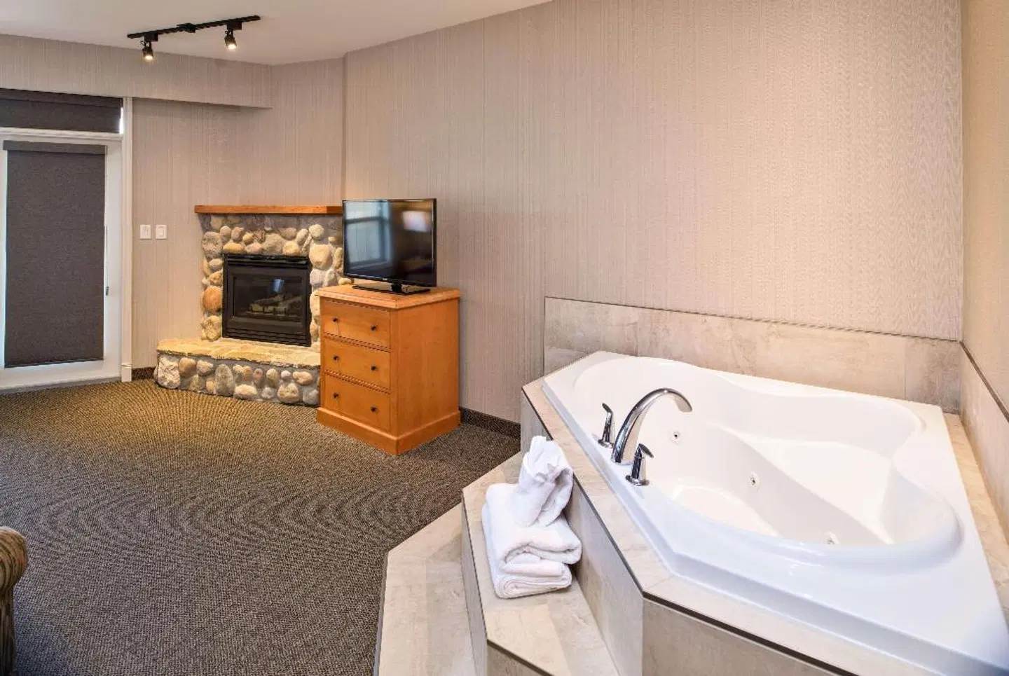 Ramada Inn & Suites Penticton Badezimmer