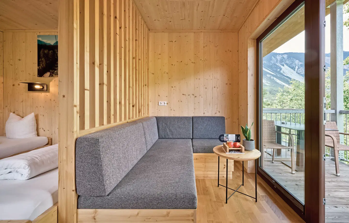 AREA 47 ROOM_EXAMPLE