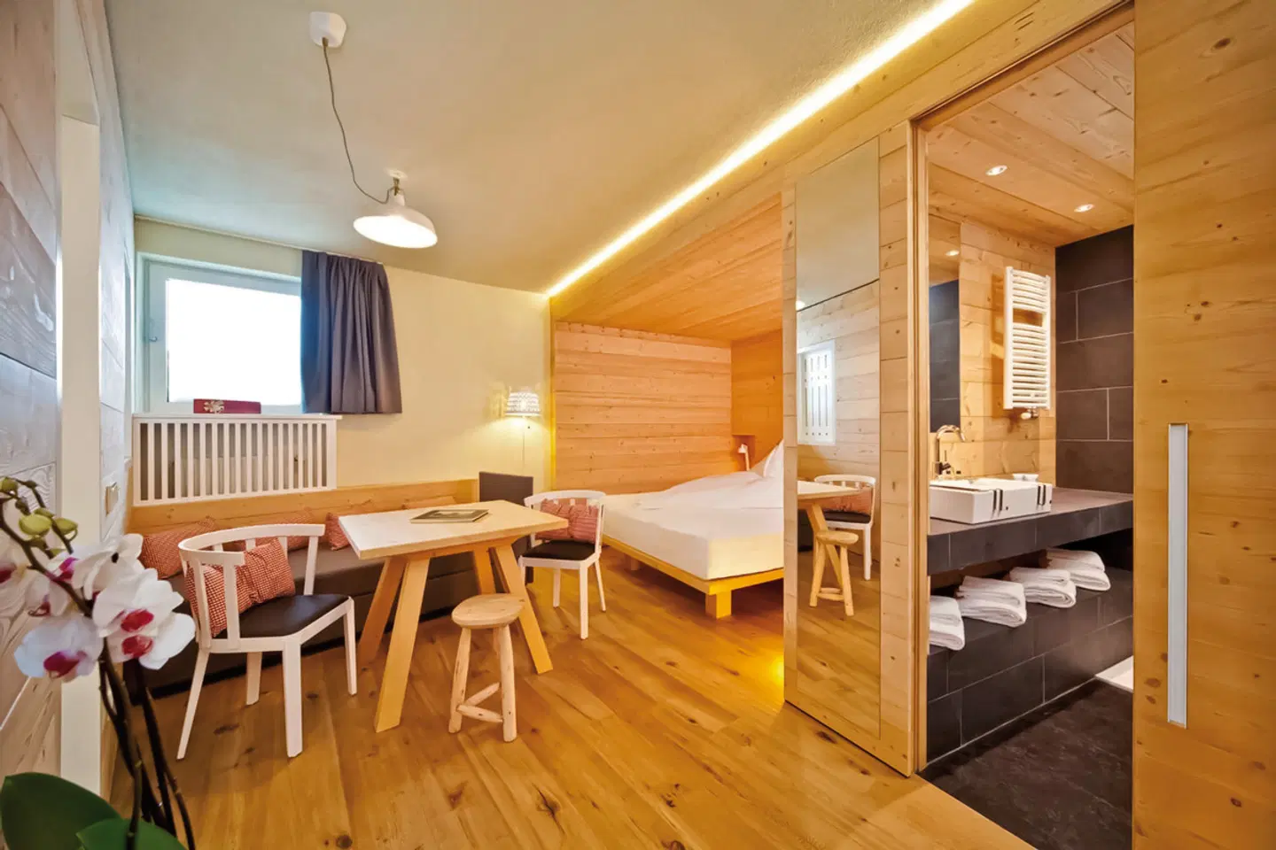 Glacier Hotel Grawand ROOM_EXAMPLE