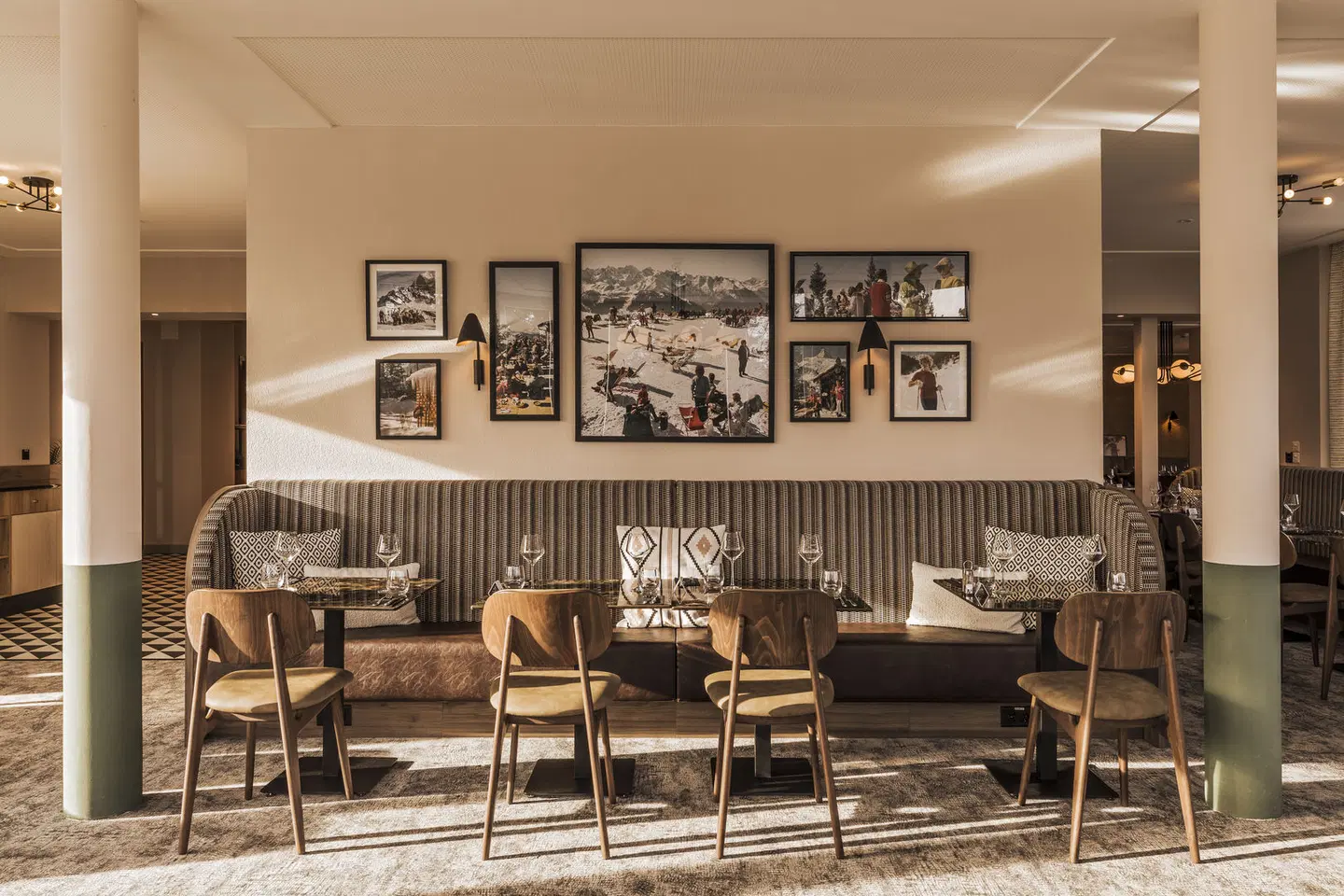 Hotel Valaisia, Crans Montana, a Faern Collection Resort Bar