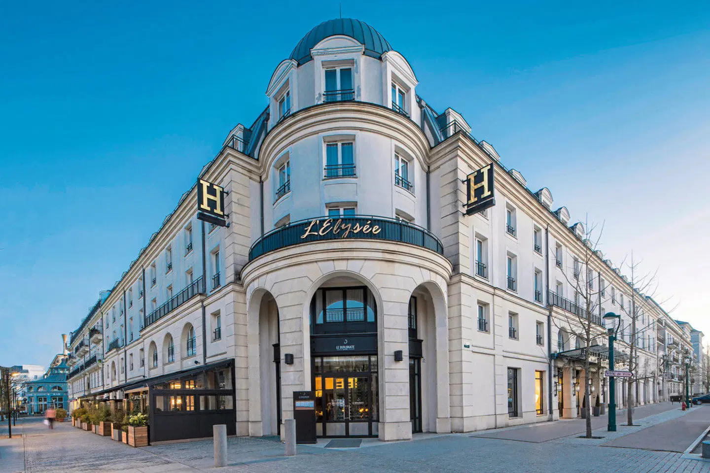L'Elysée Val d'Europe EXTERIOR